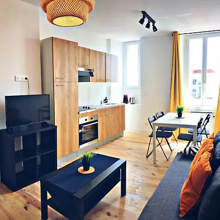 Charmant Duplex A 2 Pas Du Centre De Bayonne Exterior photo
