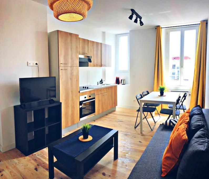 Duplex A 2 Pas Du Centre De Apartment Bayonne